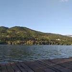 招待所 Lakeside