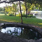 招待所 Lakeside 3*