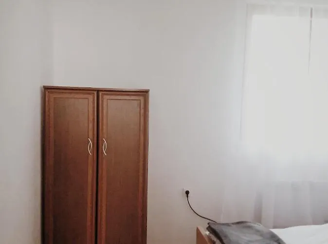 招待所 Lakeside 科尼茨