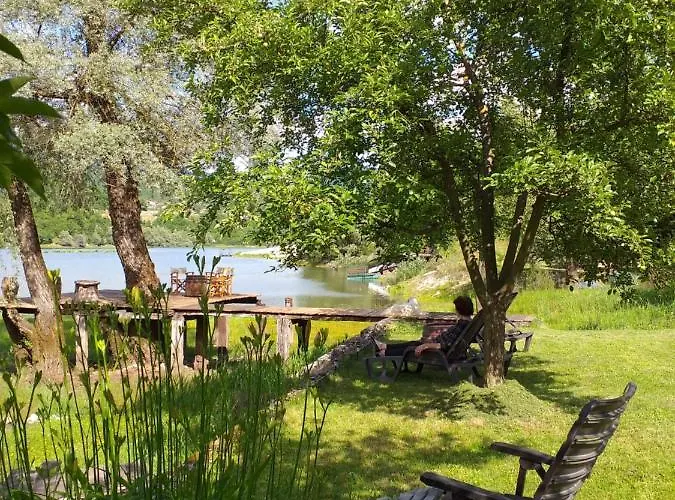 招待所 Lakeside 科尼茨